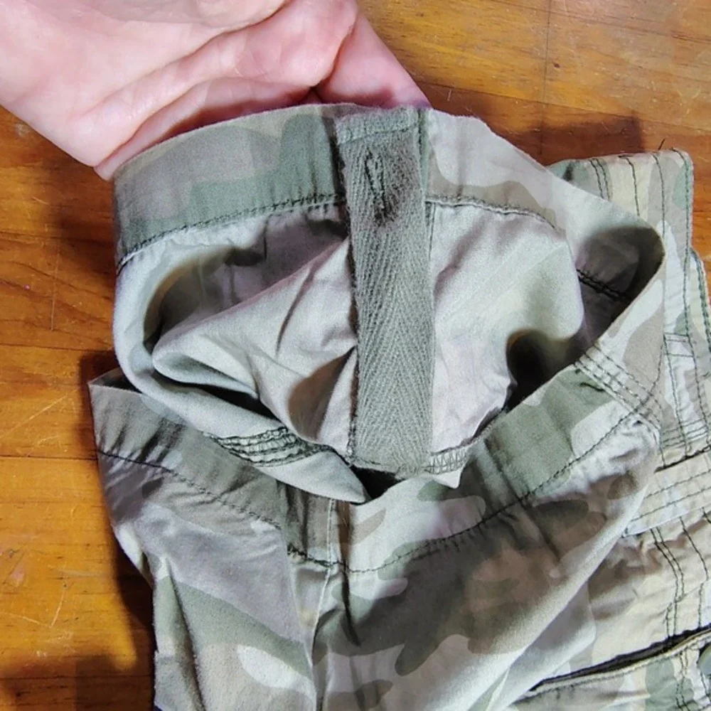 No Boundaries Women's Camo Roll Tab Cargo Shorts Size 11 Olive Green Tan nobo - Picture 4 of 8